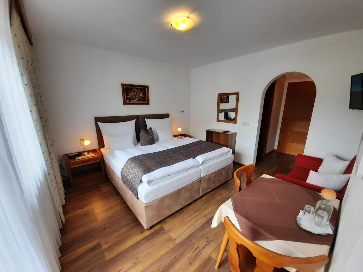 Gaestehaus Burgi Fügen Zewnętrze zdjęcie